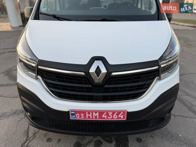 Белый Рено Трафик, объемом двигателя 2 л и пробегом 130 тыс. км за 18999 $, фото 31 на Automoto.ua