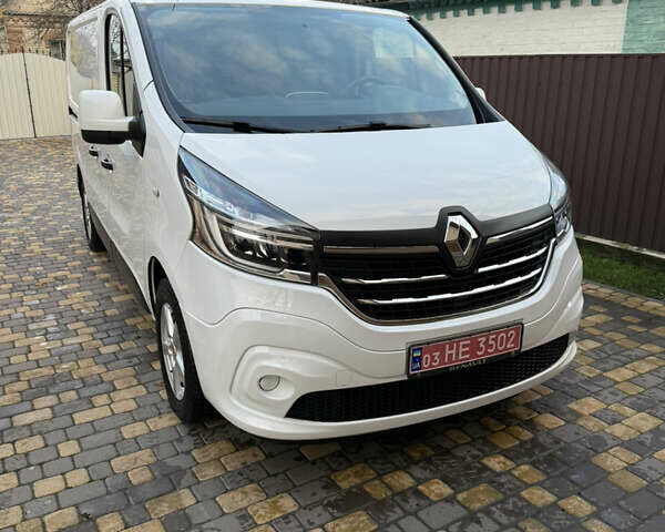 Белый Рено Трафик, объемом двигателя 2 л и пробегом 213 тыс. км за 16900 $, фото 6 на Automoto.ua