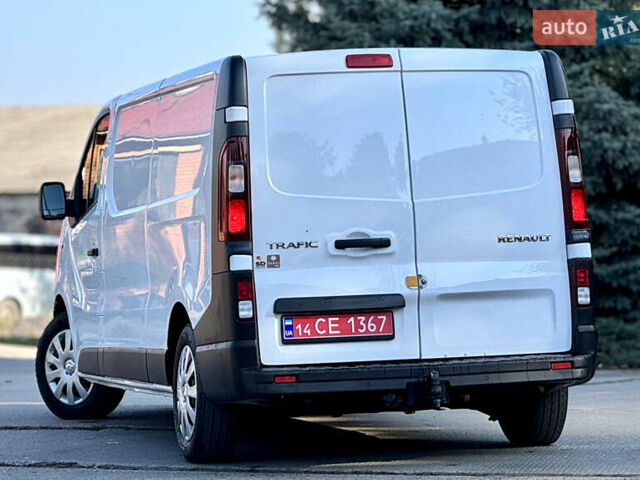 Белый Рено Трафик, объемом двигателя 2 л и пробегом 182 тыс. км за 17673 $, фото 12 на Automoto.ua
