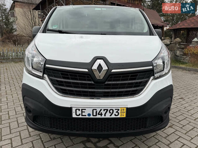 Белый Рено Трафик, объемом двигателя 2 л и пробегом 76 тыс. км за 17700 $, фото 6 на Automoto.ua