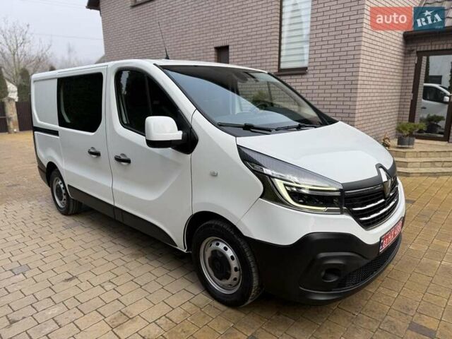 Белый Рено Трафик, объемом двигателя 2 л и пробегом 240 тыс. км за 15800 $, фото 11 на Automoto.ua