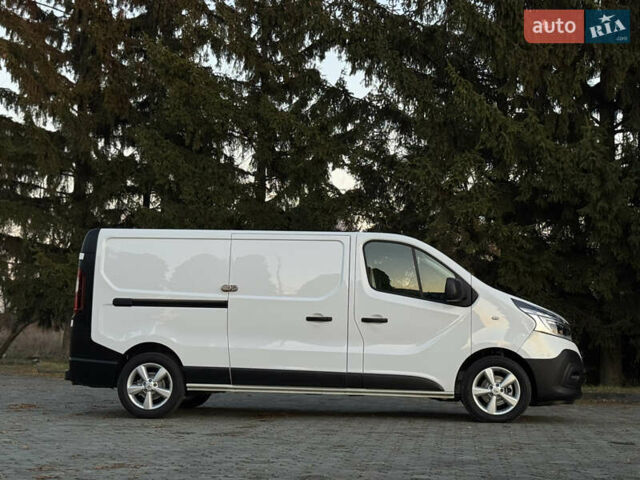 Белый Рено Трафик, объемом двигателя 2 л и пробегом 96 тыс. км за 19500 $, фото 8 на Automoto.ua