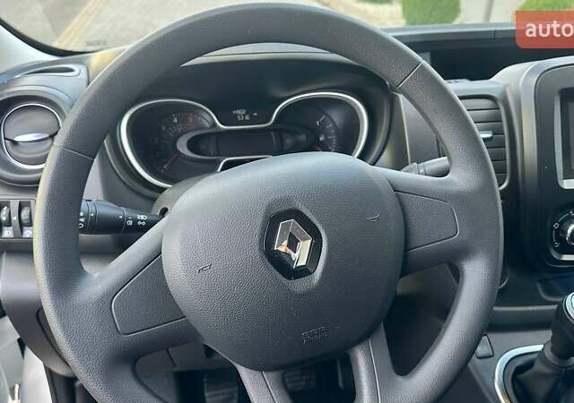 Білий Рено Трафік, об'ємом двигуна 2 л та пробігом 14 тис. км за 21700 $, фото 9 на Automoto.ua