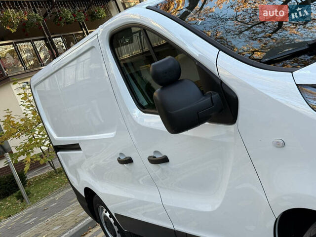 Белый Рено Трафик, объемом двигателя 2 л и пробегом 115 тыс. км за 19500 $, фото 9 на Automoto.ua