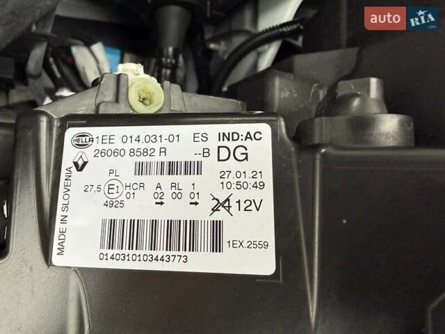 Белый Рено Трафик, объемом двигателя 2 л и пробегом 166 тыс. км за 19700 $, фото 54 на Automoto.ua
