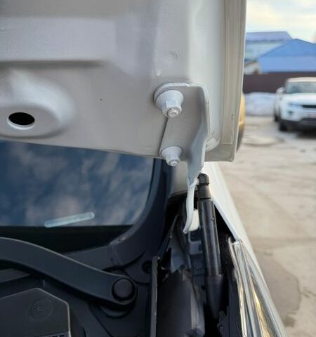 Белый Рено Трафик, объемом двигателя 2 л и пробегом 36 тыс. км за 20950 $, фото 4 на Automoto.ua