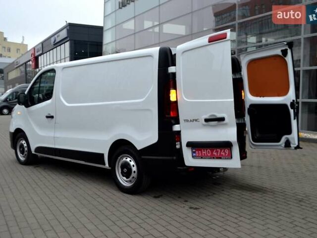 Белый Рено Трафик, объемом двигателя 2 л и пробегом 236 тыс. км за 16900 $, фото 143 на Automoto.ua