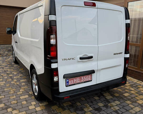 Белый Рено Трафик, объемом двигателя 2 л и пробегом 213 тыс. км за 16900 $, фото 14 на Automoto.ua