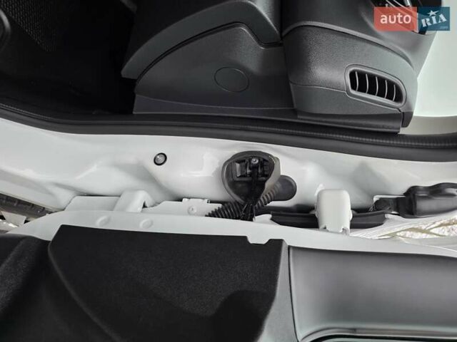 Белый Рено Трафик, объемом двигателя 2 л и пробегом 204 тыс. км за 18700 $, фото 26 на Automoto.ua