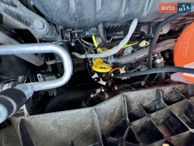 Белый Рено Трафик, объемом двигателя 2 л и пробегом 182 тыс. км за 17673 $, фото 68 на Automoto.ua