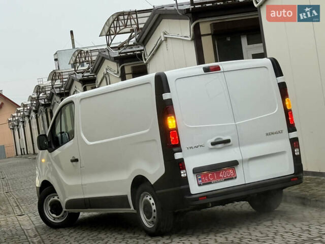 Белый Рено Трафик, объемом двигателя 2 л и пробегом 116 тыс. км за 17700 $, фото 23 на Automoto.ua
