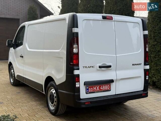 Белый Рено Трафик, объемом двигателя 2 л и пробегом 240 тыс. км за 15800 $, фото 20 на Automoto.ua