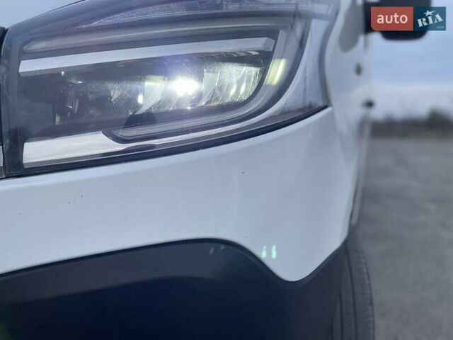 Белый Рено Трафик, объемом двигателя 2 л и пробегом 251 тыс. км за 17500 $, фото 48 на Automoto.ua