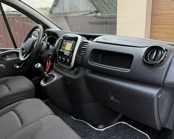 Белый Рено Трафик, объемом двигателя 2 л и пробегом 213 тыс. км за 16900 $, фото 25 на Automoto.ua