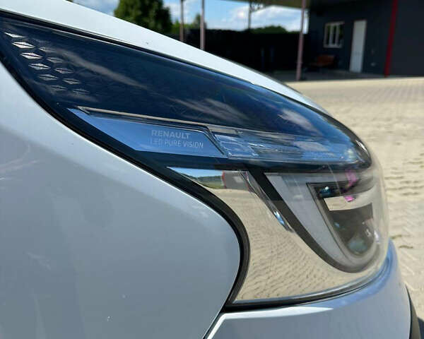 Білий Рено Трафік, об'ємом двигуна 0 л та пробігом 1000 тис. км за 21600 $, фото 9 на Automoto.ua