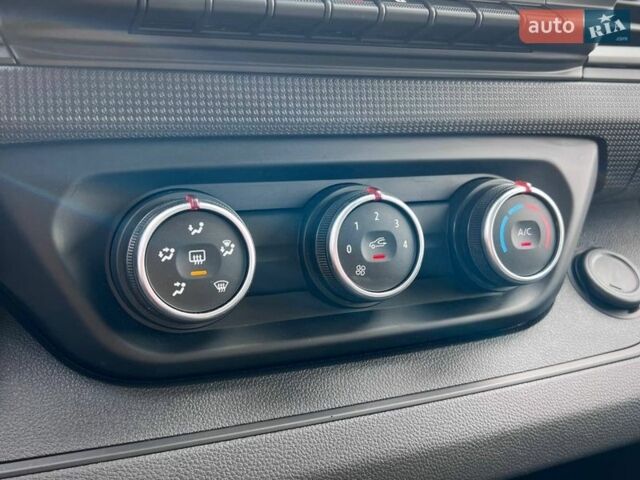 Білий Рено Трафік, об'ємом двигуна 2 л та пробігом 91 тис. км за 24900 $, фото 29 на Automoto.ua