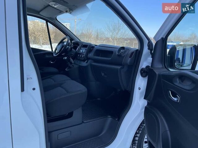 Білий Рено Трафік, об'ємом двигуна 2 л та пробігом 155 тис. км за 17900 $, фото 23 на Automoto.ua