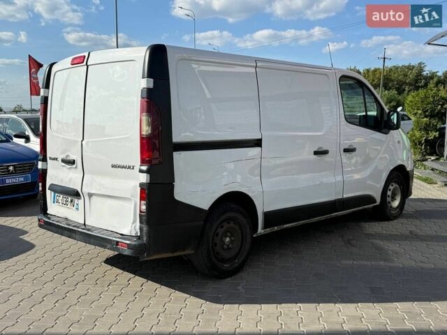 Белый Рено Трафик, объемом двигателя 2 л и пробегом 197 тыс. км за 12300 $, фото 3 на Automoto.ua
