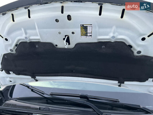 Белый Рено Трафик, объемом двигателя 2 л и пробегом 63 тыс. км за 20600 $, фото 65 на Automoto.ua