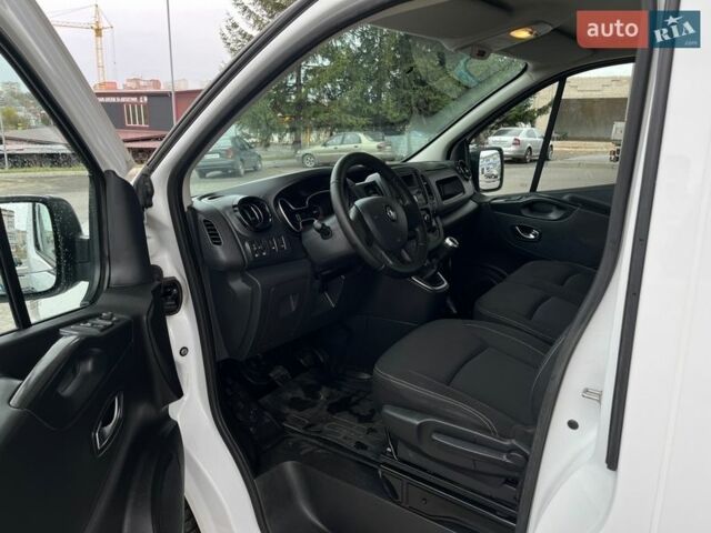 Белый Рено Трафик, объемом двигателя 2 л и пробегом 205 тыс. км за 17500 $, фото 14 на Automoto.ua