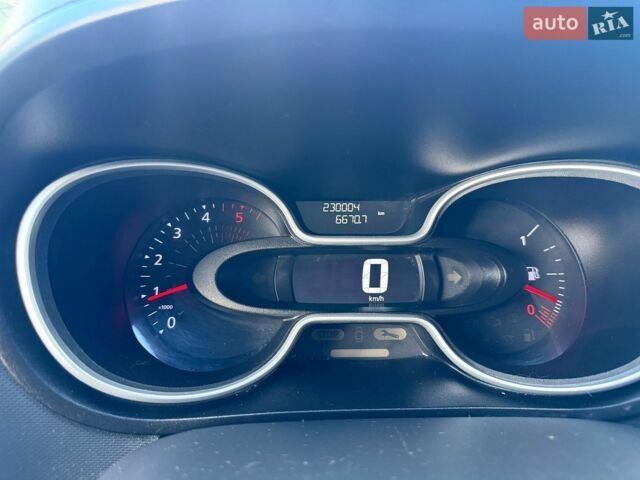 Білий Рено Трафік, об'ємом двигуна 2 л та пробігом 230 тис. км за 15500 $, фото 27 на Automoto.ua
