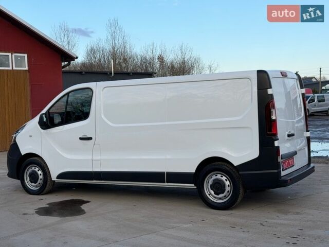 Белый Рено Трафик, объемом двигателя 2 л и пробегом 36 тыс. км за 20950 $, фото 31 на Automoto.ua