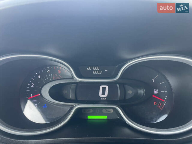 Белый Рено Трафик, объемом двигателя 2 л и пробегом 208 тыс. км за 14500 $, фото 26 на Automoto.ua