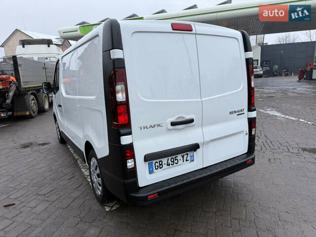 Белый Рено Трафик, объемом двигателя 2 л и пробегом 259 тыс. км за 16400 $, фото 10 на Automoto.ua