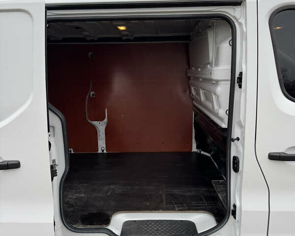 Білий Рено Трафік, об'ємом двигуна 2 л та пробігом 116 тис. км за 19450 $, фото 31 на Automoto.ua