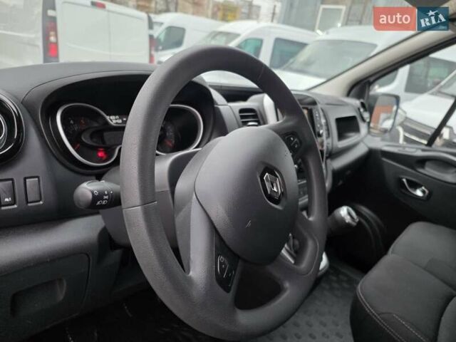 Белый Рено Трафик, объемом двигателя 2 л и пробегом 204 тыс. км за 18700 $, фото 20 на Automoto.ua