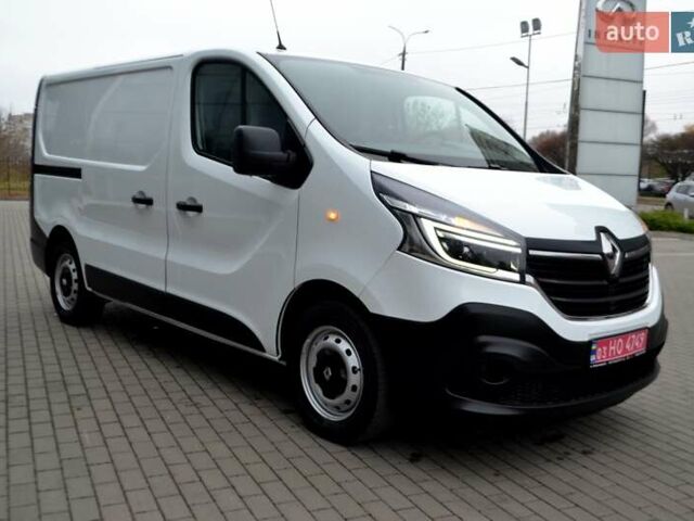 Белый Рено Трафик, объемом двигателя 2 л и пробегом 236 тыс. км за 16900 $, фото 119 на Automoto.ua