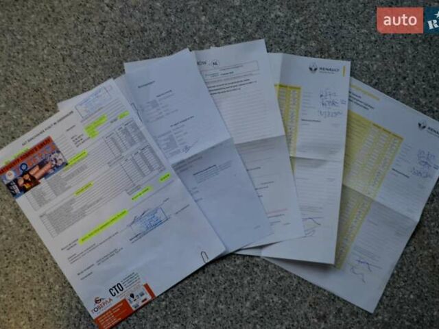 Белый Рено Трафик, объемом двигателя 2 л и пробегом 236 тыс. км за 16900 $, фото 17 на Automoto.ua