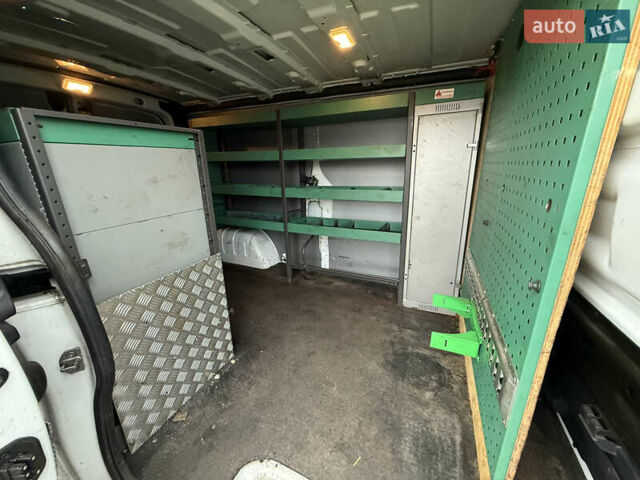 Белый Рено Трафик, объемом двигателя 2 л и пробегом 250 тыс. км за 16250 $, фото 24 на Automoto.ua