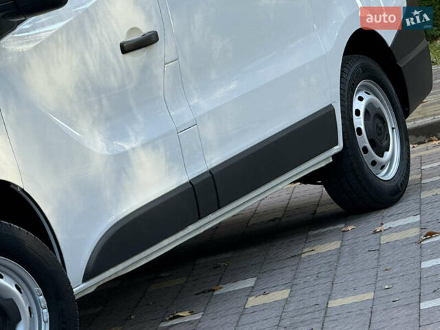 Белый Рено Трафик, объемом двигателя 2 л и пробегом 115 тыс. км за 19500 $, фото 15 на Automoto.ua