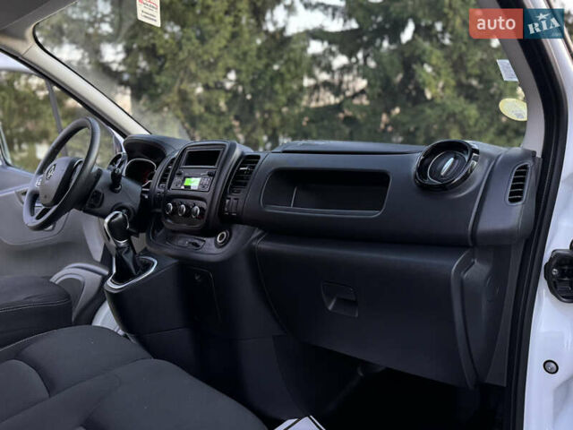 Белый Рено Трафик, объемом двигателя 2 л и пробегом 96 тыс. км за 19500 $, фото 32 на Automoto.ua