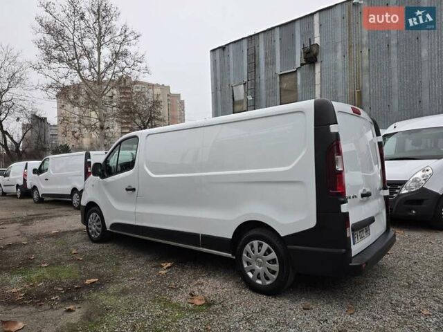 Белый Рено Трафик, объемом двигателя 2 л и пробегом 204 тыс. км за 18700 $, фото 12 на Automoto.ua