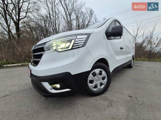 Белый Рено Трафик, объемом двигателя 2 л и пробегом 70 тыс. км за 23900 $, фото 37 на Automoto.ua