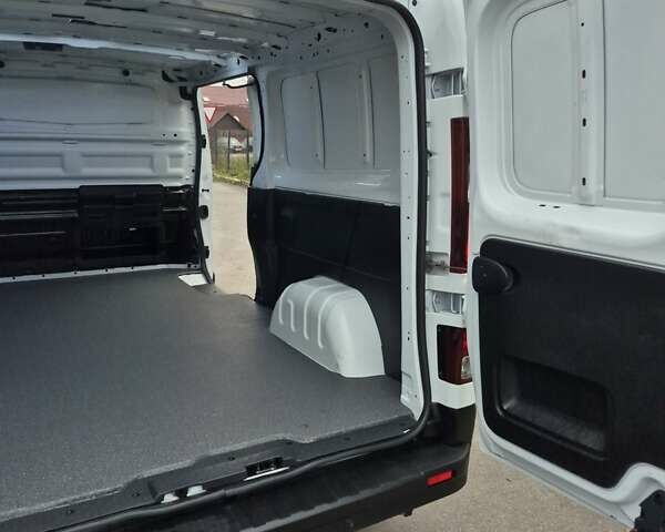 Белый Рено Трафик, объемом двигателя 2 л и пробегом 70 тыс. км за 23900 $, фото 114 на Automoto.ua