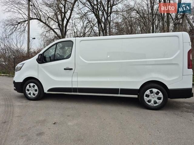 Белый Рено Трафик, объемом двигателя 2 л и пробегом 70 тыс. км за 23900 $, фото 73 на Automoto.ua