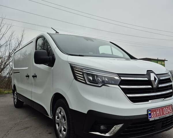 Белый Рено Трафик, объемом двигателя 2 л и пробегом 70 тыс. км за 23900 $, фото 95 на Automoto.ua