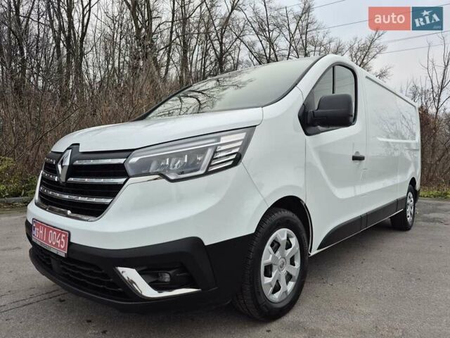 Белый Рено Трафик, объемом двигателя 2 л и пробегом 70 тыс. км за 23900 $, фото 80 на Automoto.ua