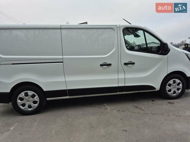 Белый Рено Трафик, объемом двигателя 2 л и пробегом 70 тыс. км за 23900 $, фото 62 на Automoto.ua