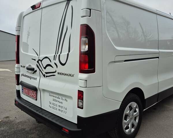 Белый Рено Трафик, объемом двигателя 2 л и пробегом 70 тыс. км за 23900 $, фото 21 на Automoto.ua