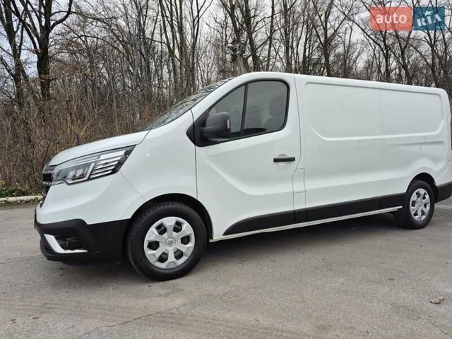 Белый Рено Трафик, объемом двигателя 2 л и пробегом 70 тыс. км за 23900 $, фото 77 на Automoto.ua