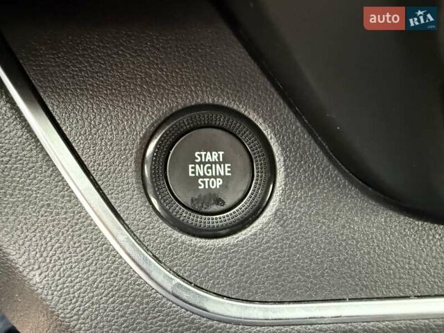 Белый Рено Трафик, объемом двигателя 0 л и пробегом 204 тыс. км за 20900 $, фото 54 на Automoto.ua