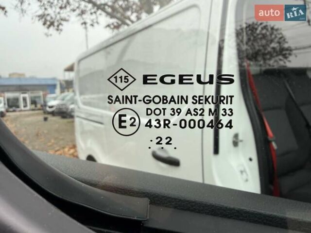 Белый Рено Трафик, объемом двигателя 0 л и пробегом 204 тыс. км за 20900 $, фото 39 на Automoto.ua