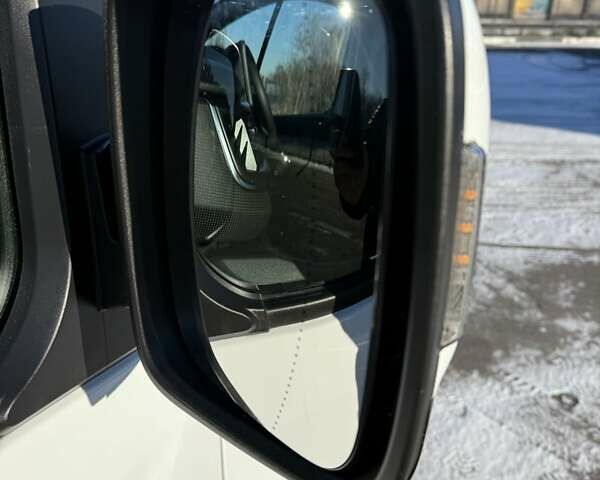 Белый Рено Трафик, объемом двигателя 2 л и пробегом 81 тыс. км за 22500 $, фото 22 на Automoto.ua