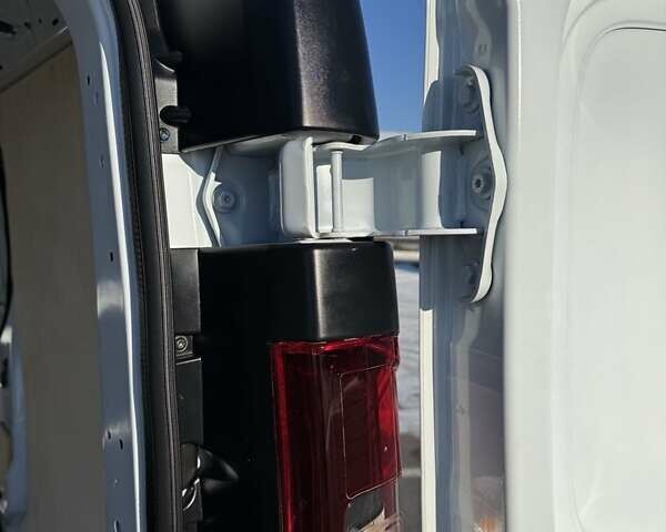 Белый Рено Трафик, объемом двигателя 2 л и пробегом 81 тыс. км за 22500 $, фото 46 на Automoto.ua