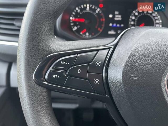 Белый Рено Трафик, объемом двигателя 2 л и пробегом 200 тыс. км за 20700 $, фото 27 на Automoto.ua