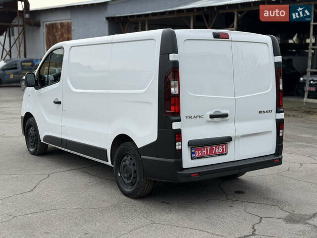Білий Рено Трафік, об'ємом двигуна 2 л та пробігом 202 тис. км за 16999 $, фото 6 на Automoto.ua